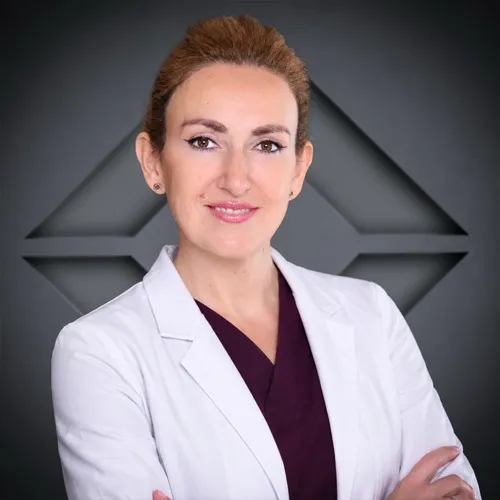 Dr. med. Maria Simidjiiska, Fachärztin für Plastische & Ästhetische Chirurgie